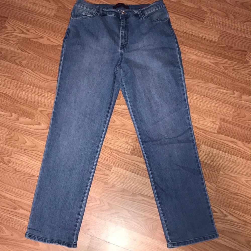 Gloria Vanderbilt jeans